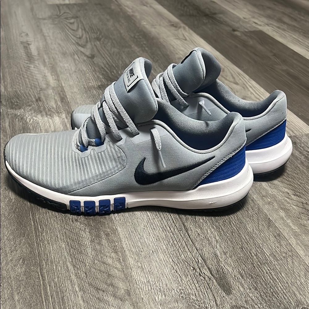 Men’s 10.5 Nike Gray and Blue Athletic Shoes with Cushioned Support - Picture 6 of 9
